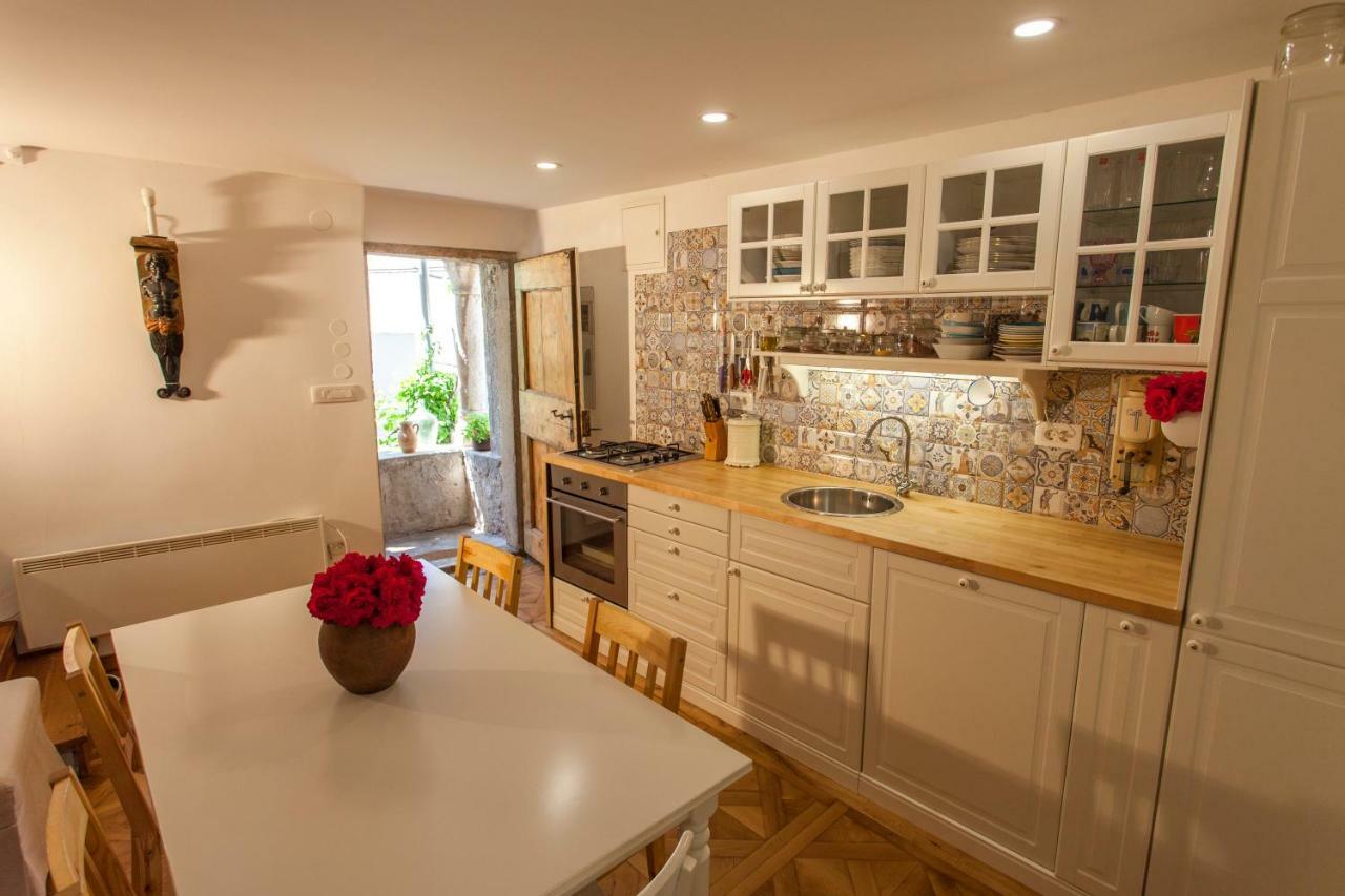 Apartamento Barbarossa House With Parking Cres Exterior foto