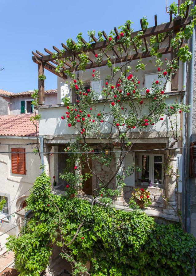 Apartamento Barbarossa House With Parking Cres Exterior foto